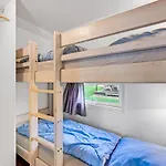 Semesterbostad Lovely In With Kitchen *